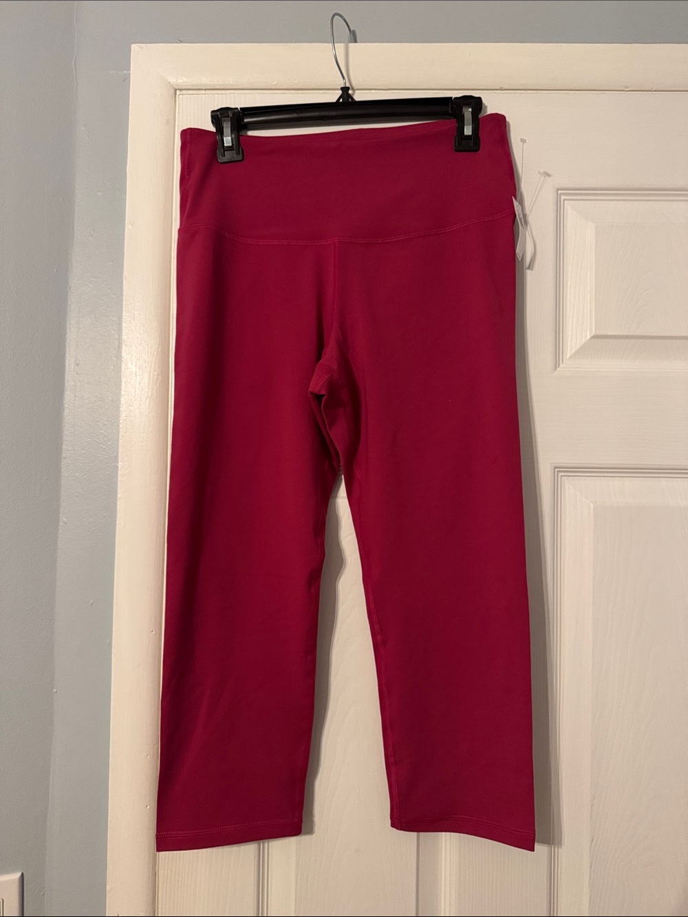 Fuchsia Active Crop Leggings